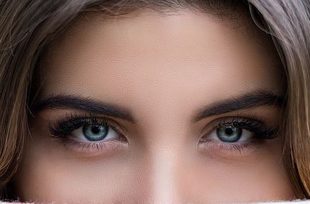 Read more about the article Eyebrow Restoration in Tucson and Scottsdale